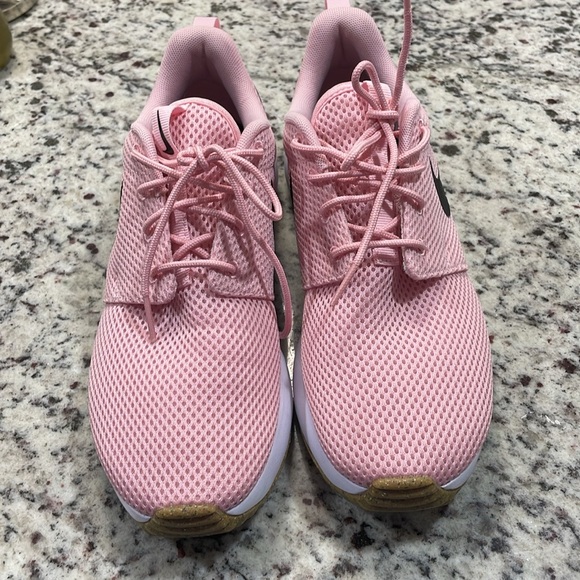 Women’s Nike golf shoes roshe pink - Picture 7 of 8